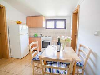 Апартаменты Apartments Viktorija Петровац Апартаменты с 2 спальнями и балконом-7