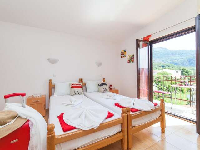 Апартаменты Apartments Viktorija Петровац-18